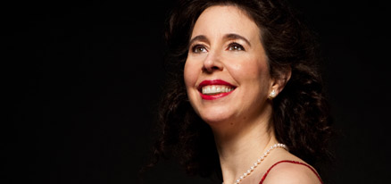 Hewitt, Angela